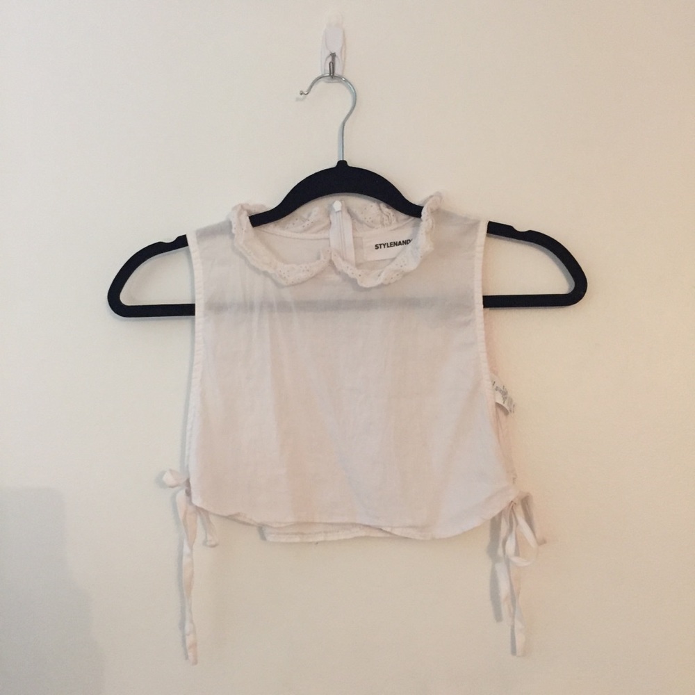 Stylenanda white ruffle collar lace insert